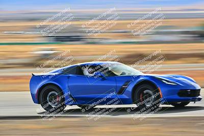 media/Dec-28-2024-Extreme Speed (Sat) [[dd5bc3b342]]/Red Group/Session 3 (Turns 11 and 12)/